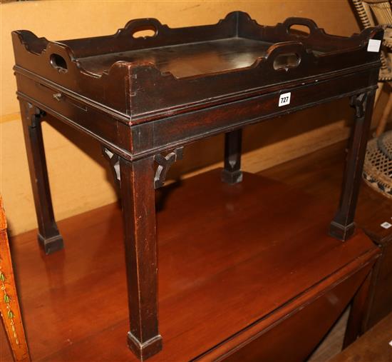 Tray top table